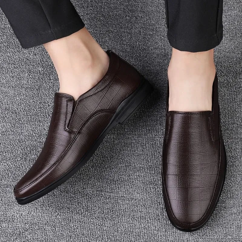 Men's Classic Slip On Dress Shoes Non-Slip Waterproof Business Formal Derby Shoes Low Top Formal Oxford Shoes(Brown,9)
