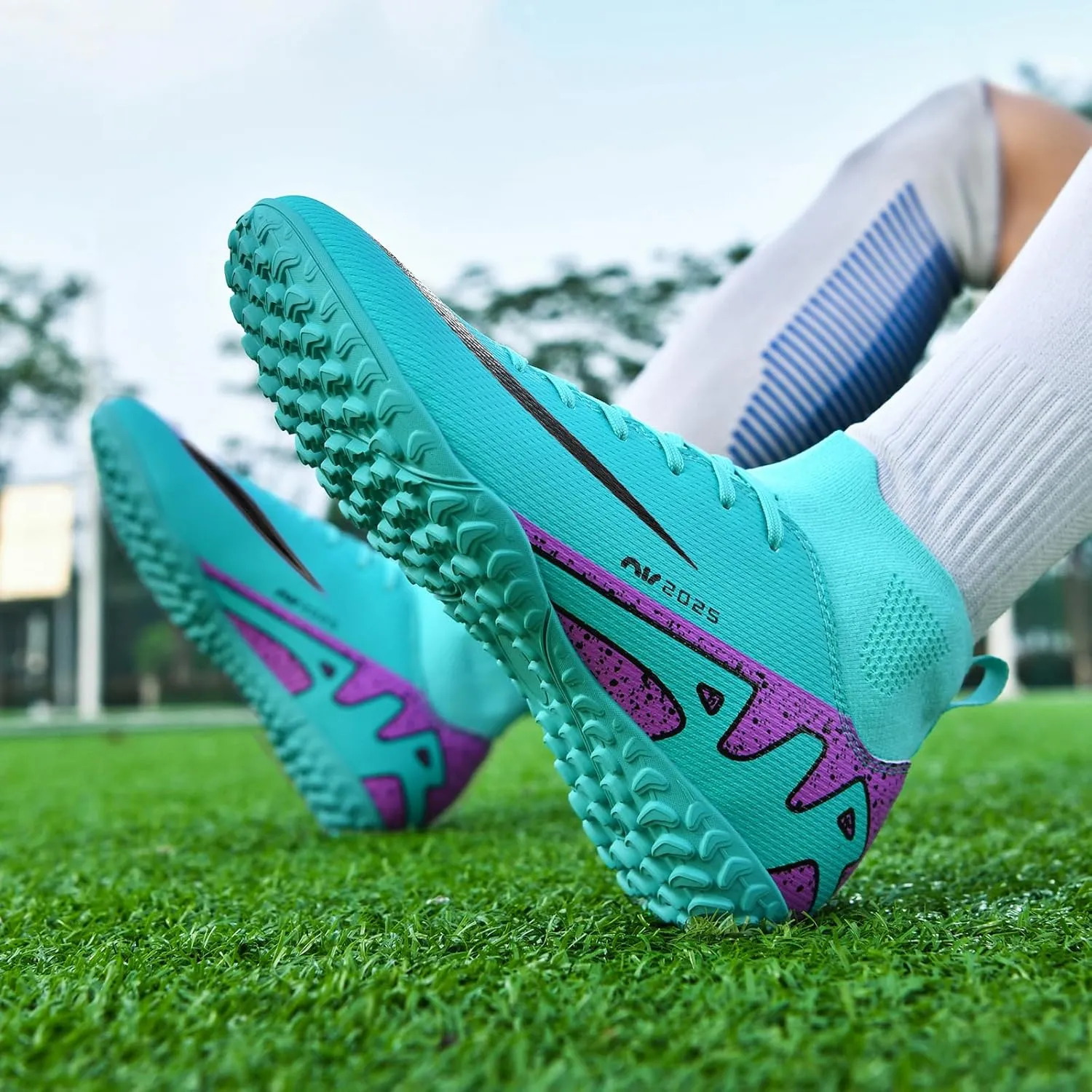 Turf Mens High-Top Soccer Cleats Womens Football Shoes for Boys Girls Beginners Lightweight Youth Professional Indoor Outdoor Black Purple Pink Beige